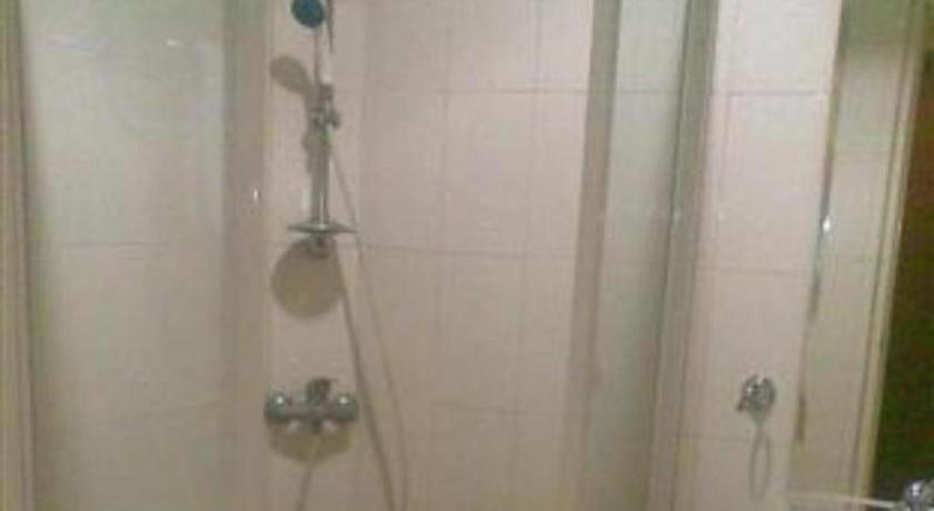 Grand Sumatera Hotel Surabaya Buitenkant foto