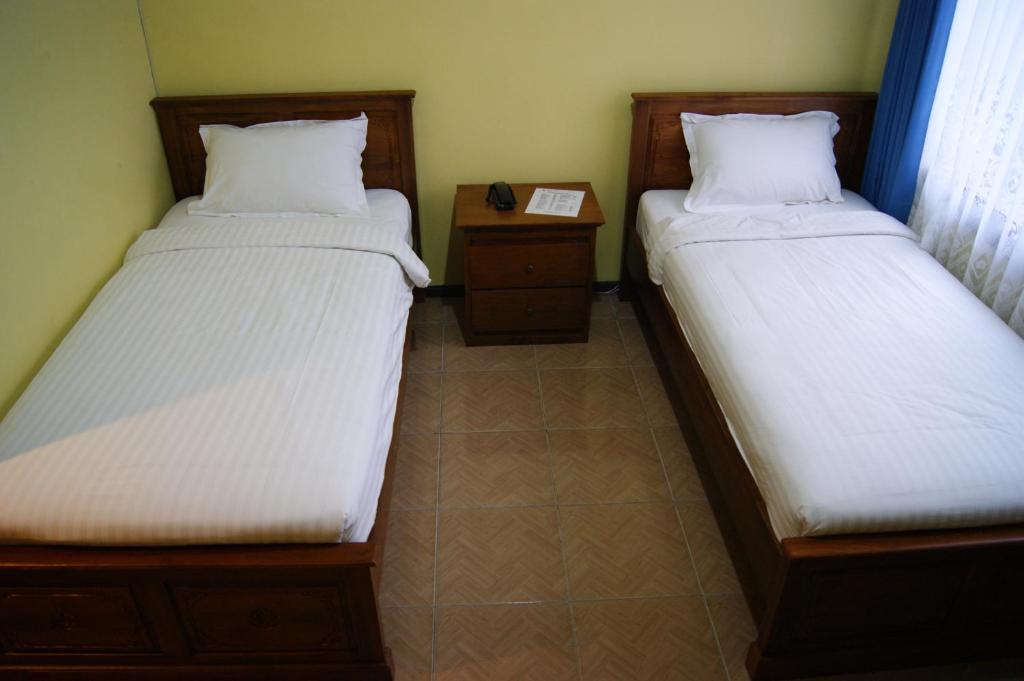 Grand Sumatera Hotel Surabaya Kamer foto