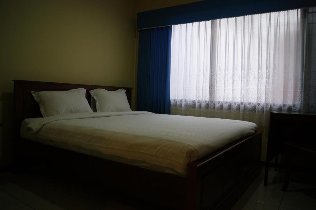 Grand Sumatera Hotel Surabaya Kamer foto